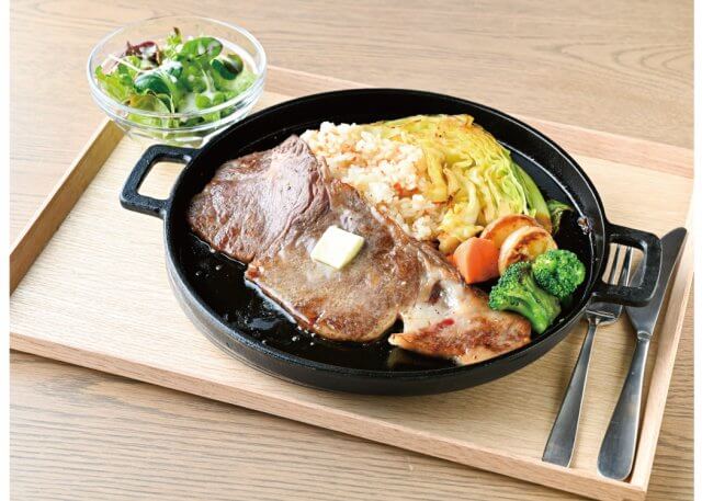 おすすめメニュー　飛騨牛ステーキ（150g）サラダ付き